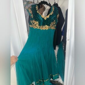 Gold and green beautiful Anarkali dress! Lightly worn size XL.